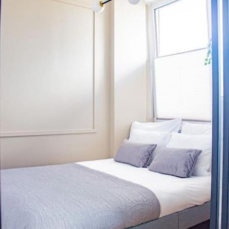 Central Apartment With Balcony And Views, Old Town, Metro Varsovia Exterior foto