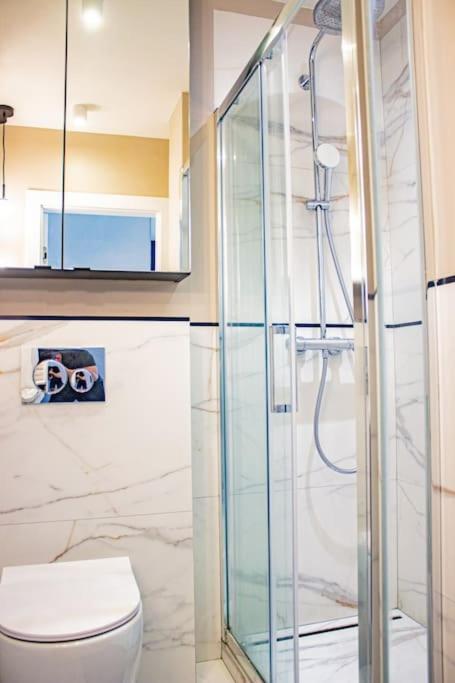 Central Apartment With Balcony And Views, Old Town, Metro Varsovia Exterior foto