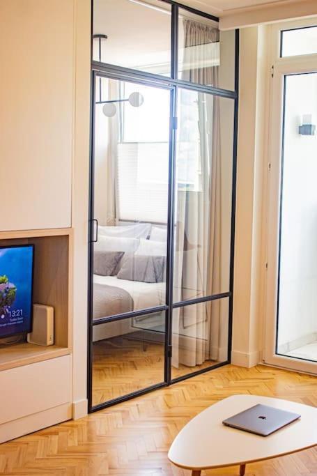 Central Apartment With Balcony And Views, Old Town, Metro Varsovia Exterior foto